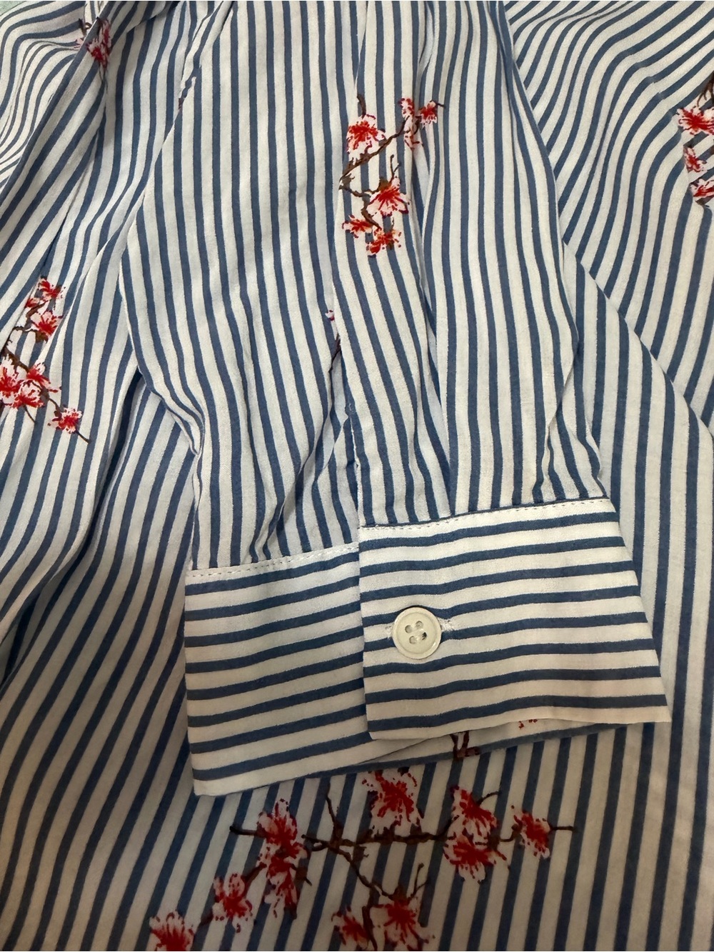 Chico's Blue & White Stripes with Red Cherry Blossom Long Sleeve Top Sz 2R (12R) - Picture 16 of 17